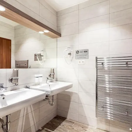 فندق فيكتور براتسيلافا